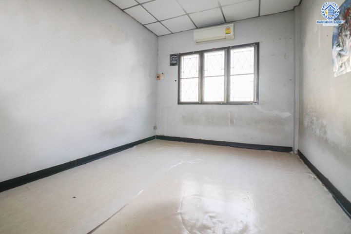 *****ทาวน์เฮ้าส์มือสองย่านนนทบุรี ม. อัญชลี สนามบินน้ำ บนเนื้อที่ 16 ตร.ว. ฟังก์ชัน 2 ห้องนอน 2 ห้องน้ำ 1 ที่จอดรถ พร้อมครัวบิวท์อิน บนทำเลดี เชื่อมต่อถ.สนามบินน้ำ, ถ.รัตนาธิเบศร์ ใกล้สนามบินน้ำ, ทางด่วน "งามวงศ์วาน" และรถไฟฟ้า "สถานี แยกนนทบุรี1" ราคาถูกมาก!